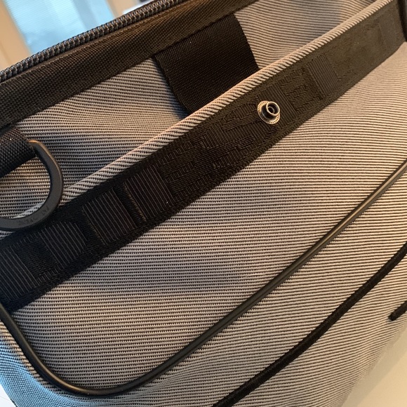 Messenger Adjustable Blue Polyester Twill Cross Body Bag - Picture 4 of 9